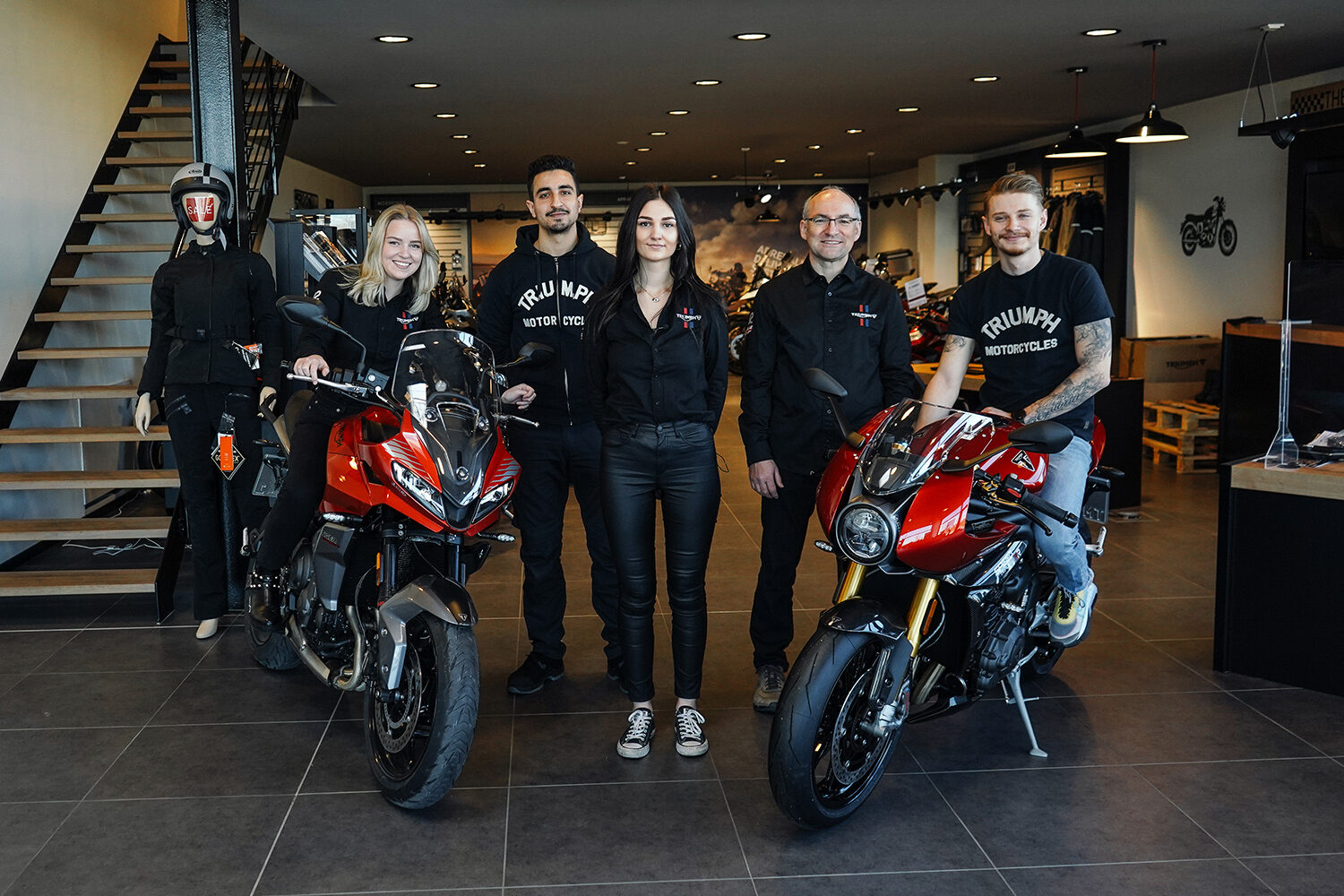 Triumph Münster team with motorcycles at the video shoot