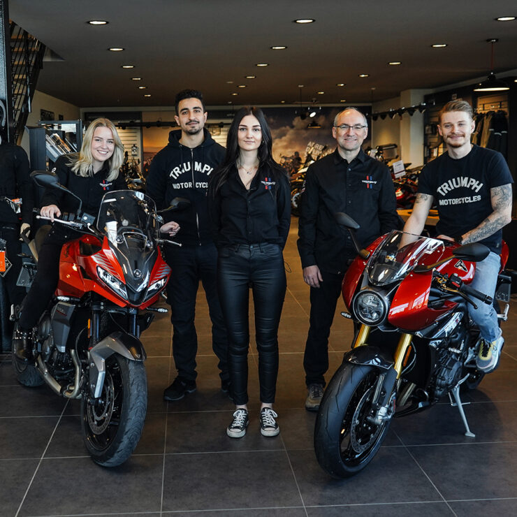 Triumph Münster team with motorcycles at the video shoot