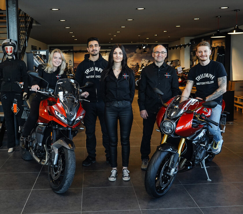 Triumph Münster team with motorcycles at the video shoot